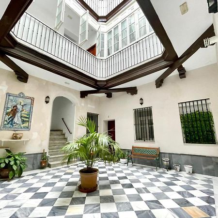 Gatu Villa Gadir, Preferente Mayores De 25 Anos Y Familias Cadiz Exterior photo