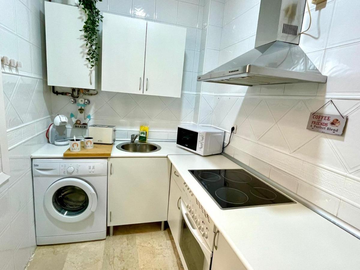 Gatu Villa Gadir, Preferente Mayores De 25 Anos Y Familias Cadiz Exterior photo